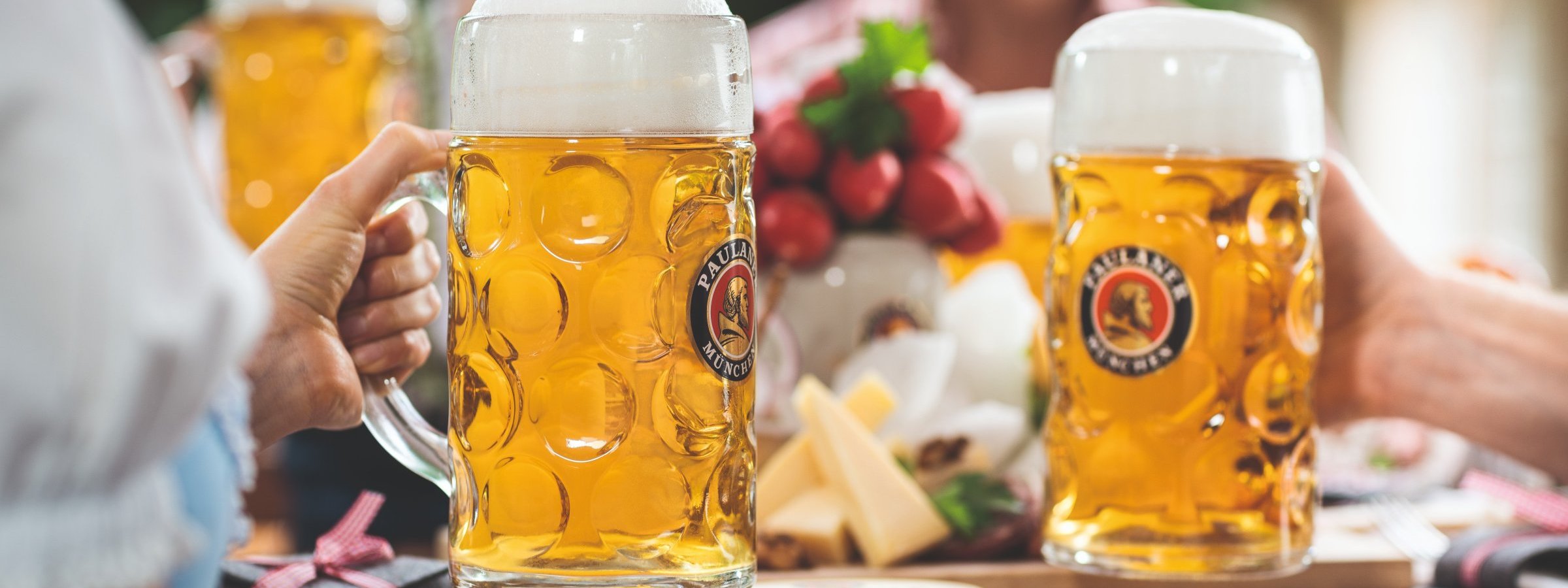 pa_oktoberfestbier_masskrug_outdoor_motiv3a_cmyk_1.jpg