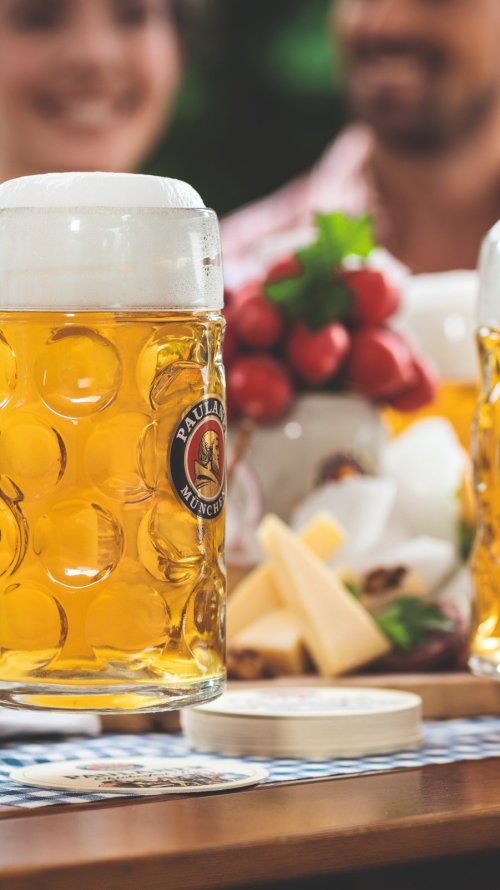 pa_oktoberfestbier_masskrug_outdoor_motiv3a_cmyk_1.jpg